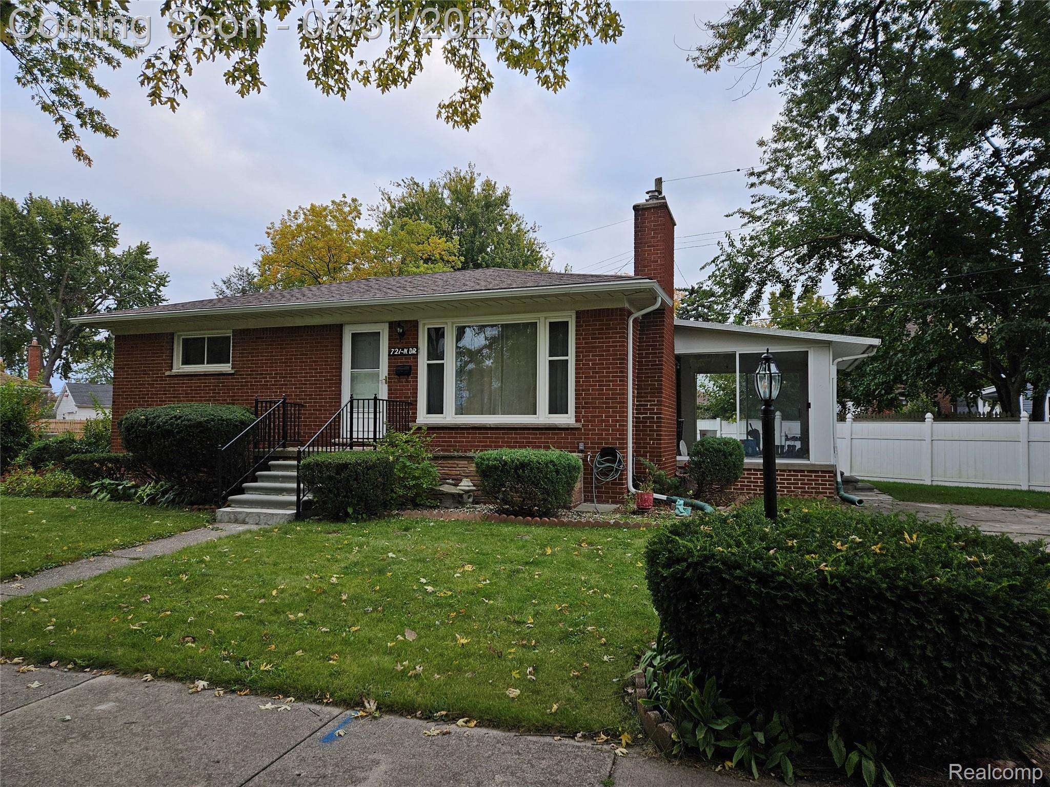 721 NORTH Drive