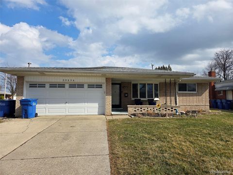 30424 Kelsey Drive Warren City MI 48092