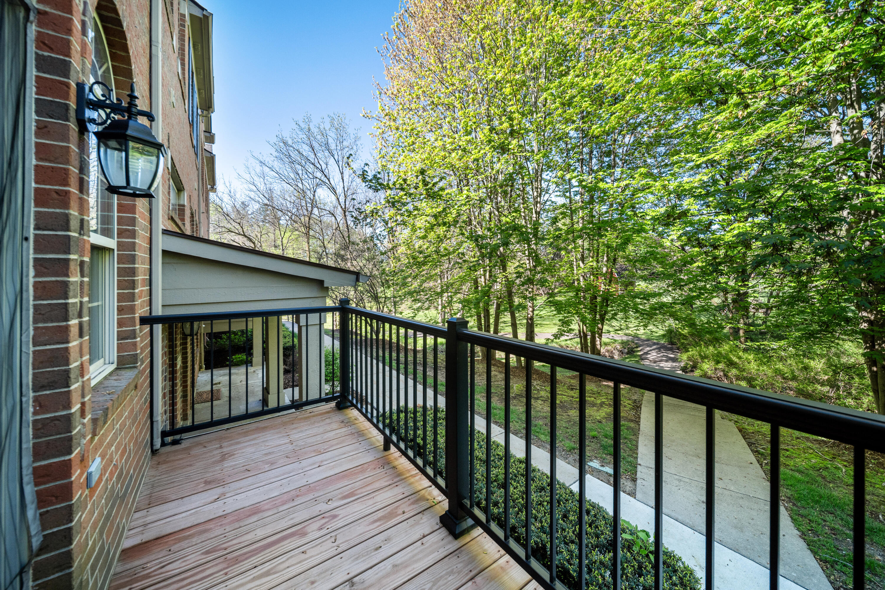 39858 Rockcrest Circle