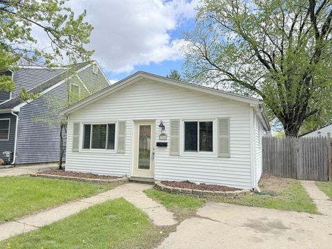 27042 Brettonwoods Street Madison Heights City MI 48071