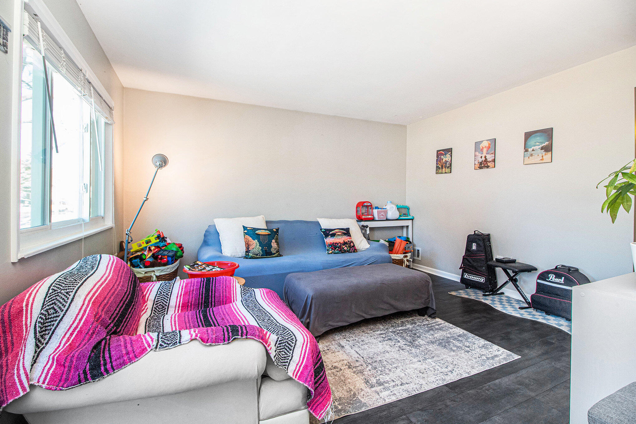 27042 Brettonwoods Street