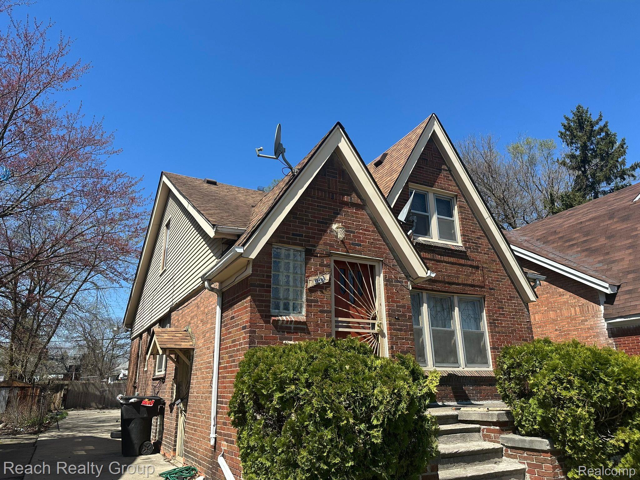 19403 MOENART Street