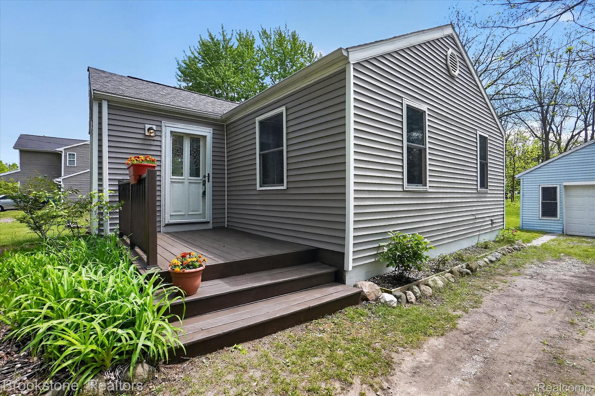 1331 Wolf Court