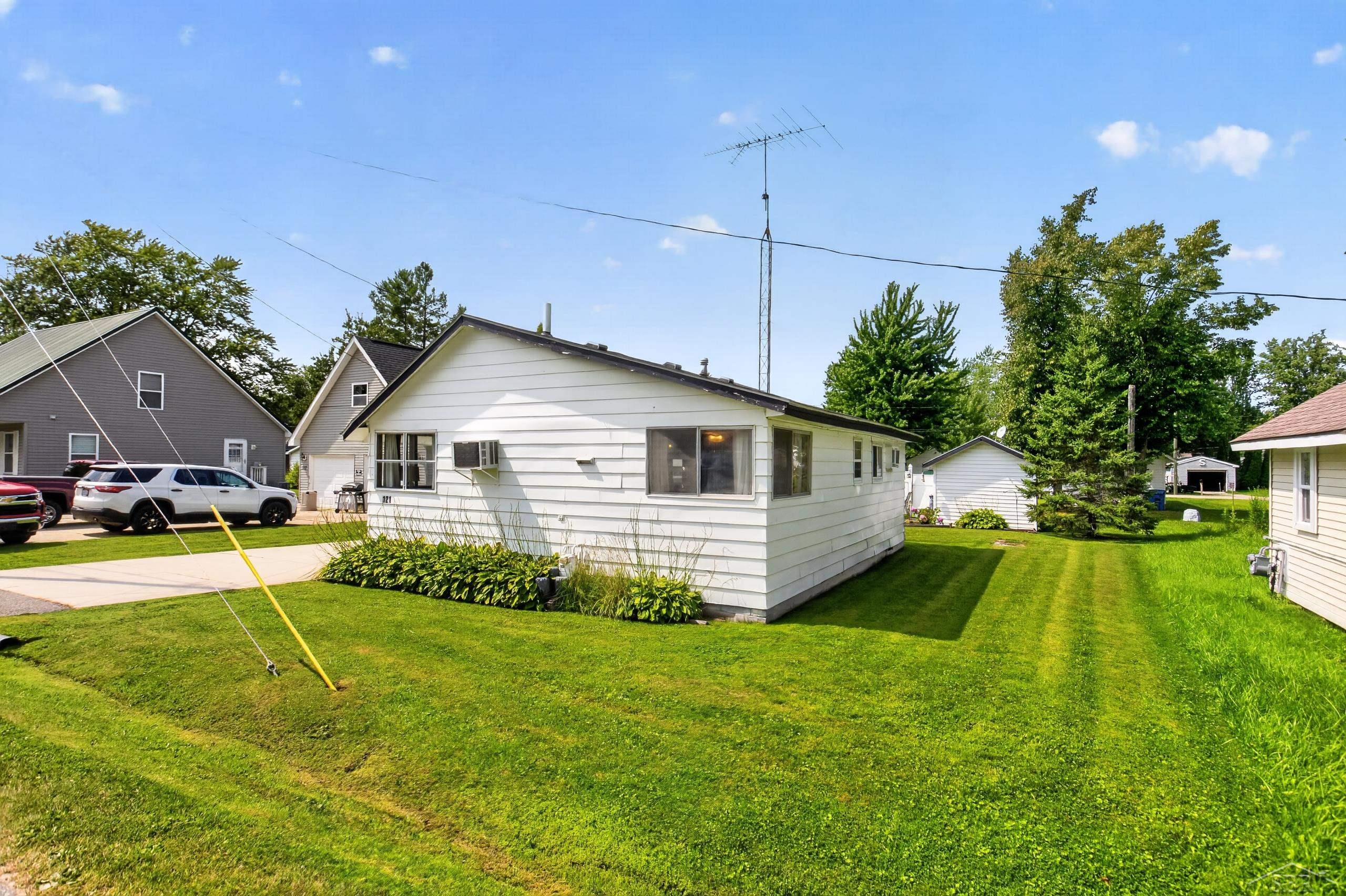 121 Sandpiper Avenue