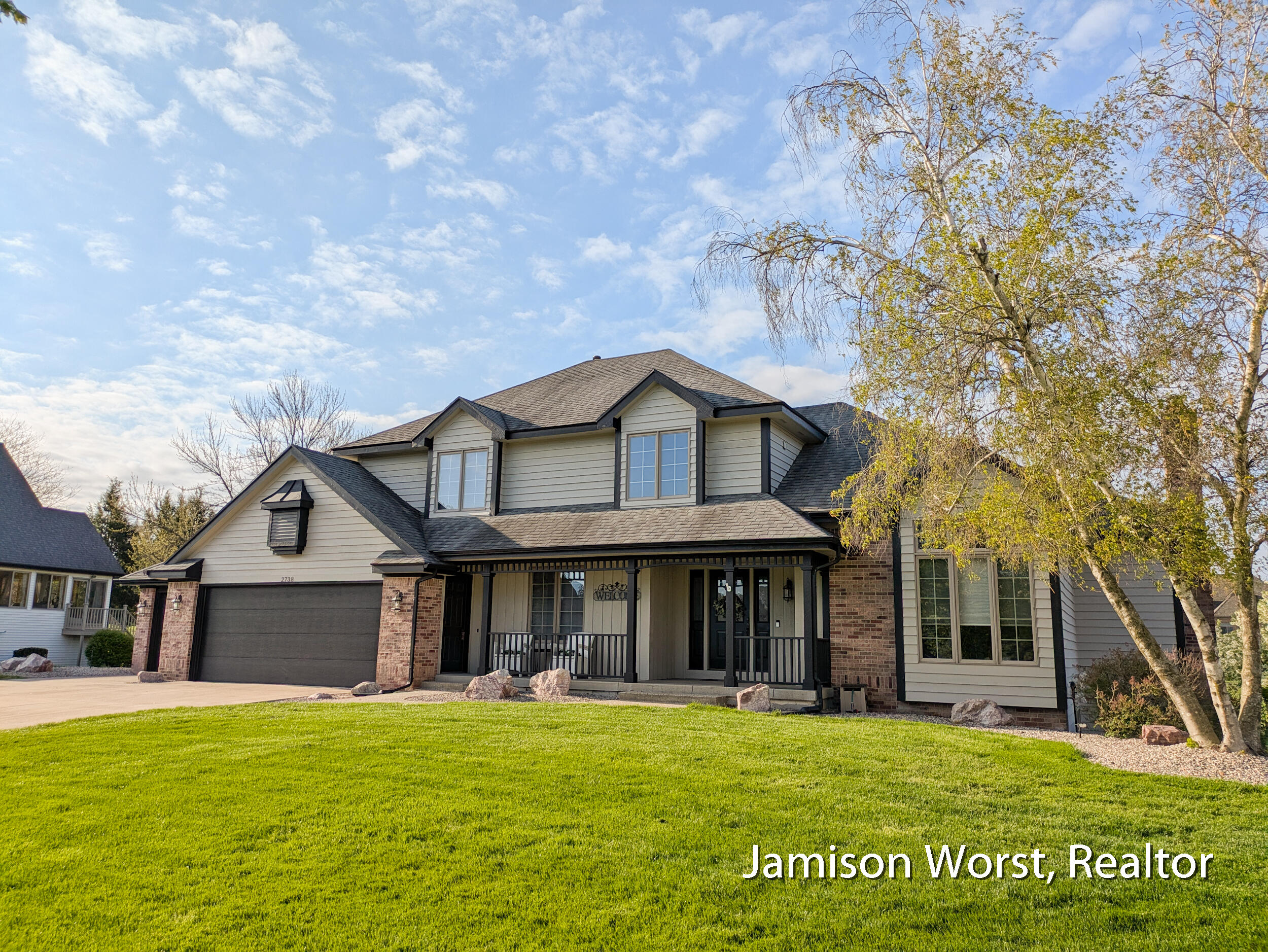 2738 Railside Court SW