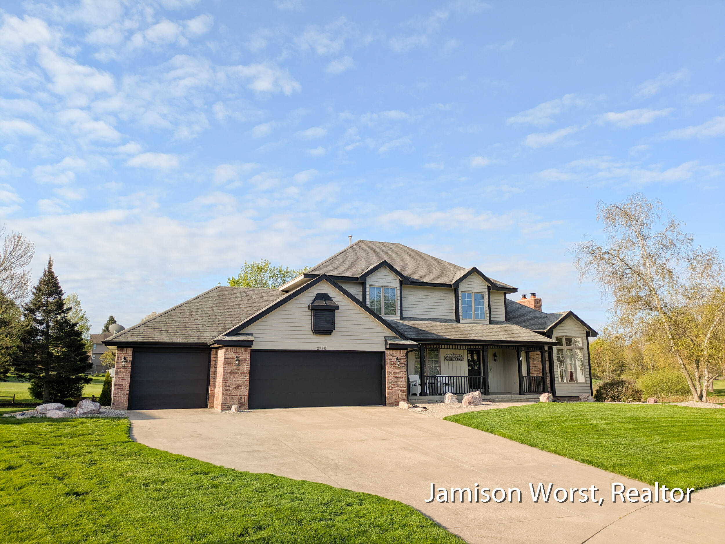 2738 Railside Court SW