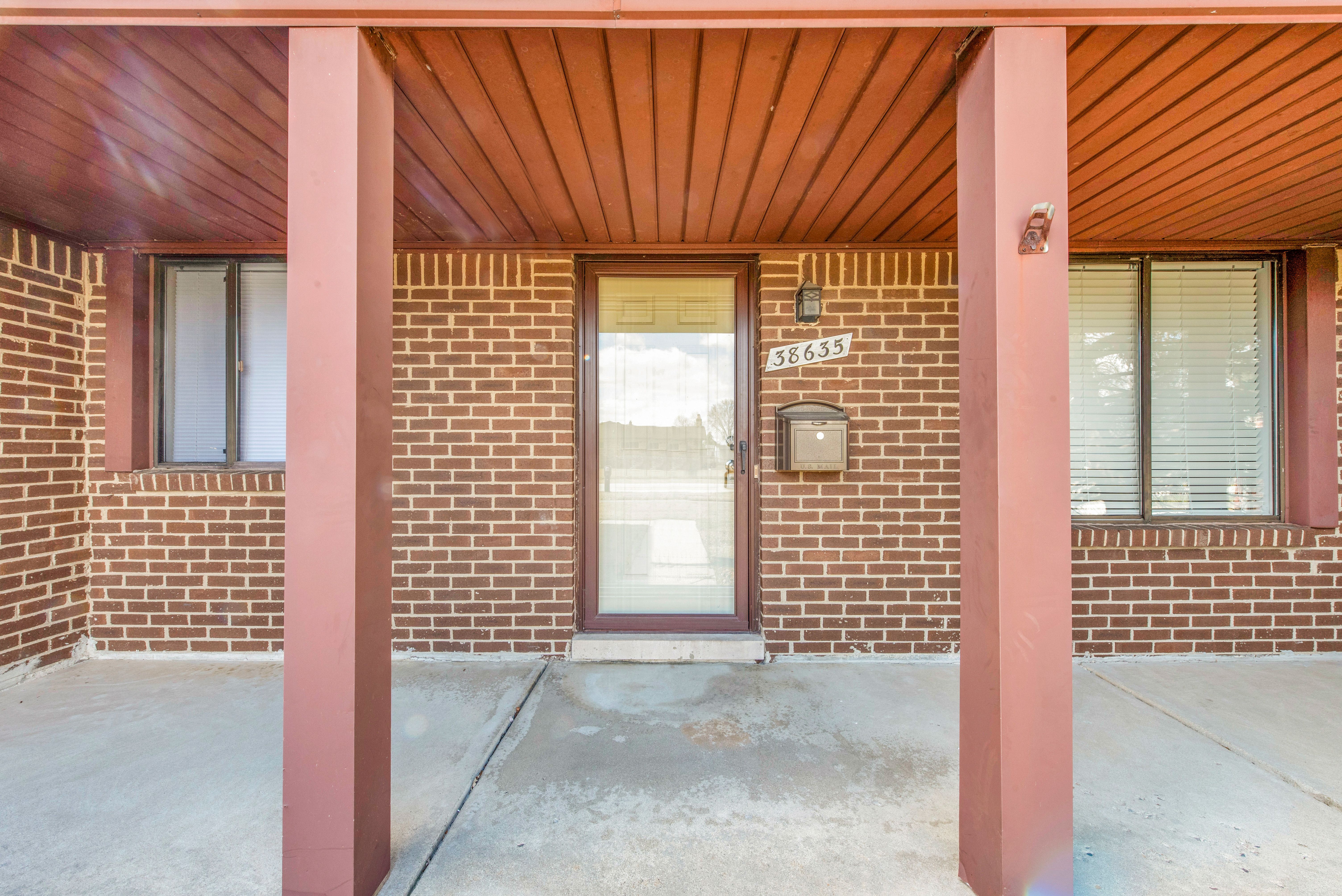 38635 STURBRIDGE Drive