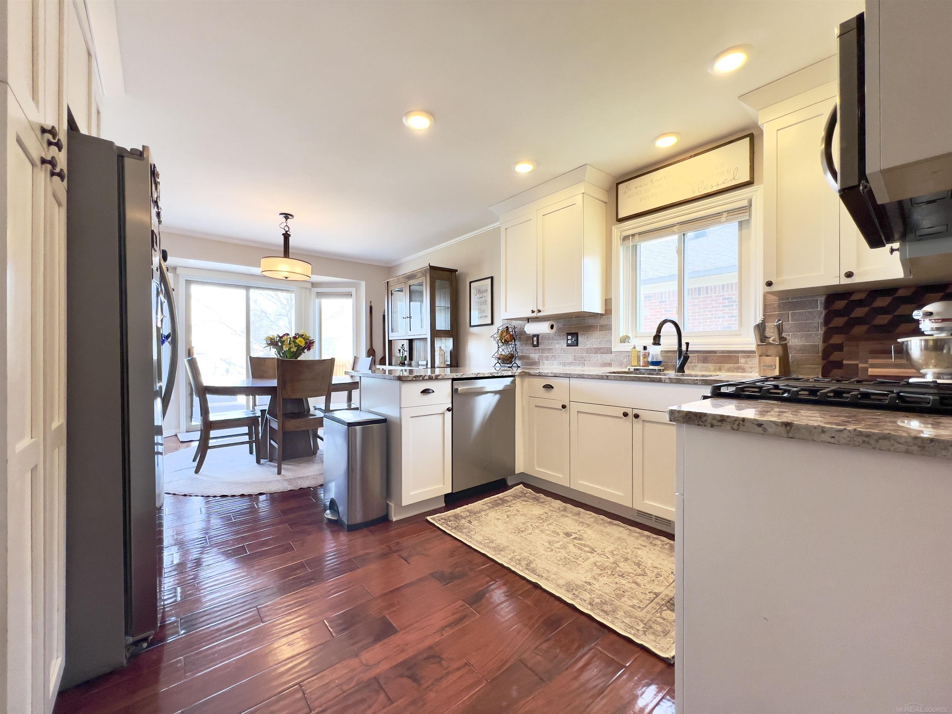 34145 Summerhill Lane