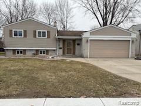4780 S Tuxedo Drive Warren City MI 48092
