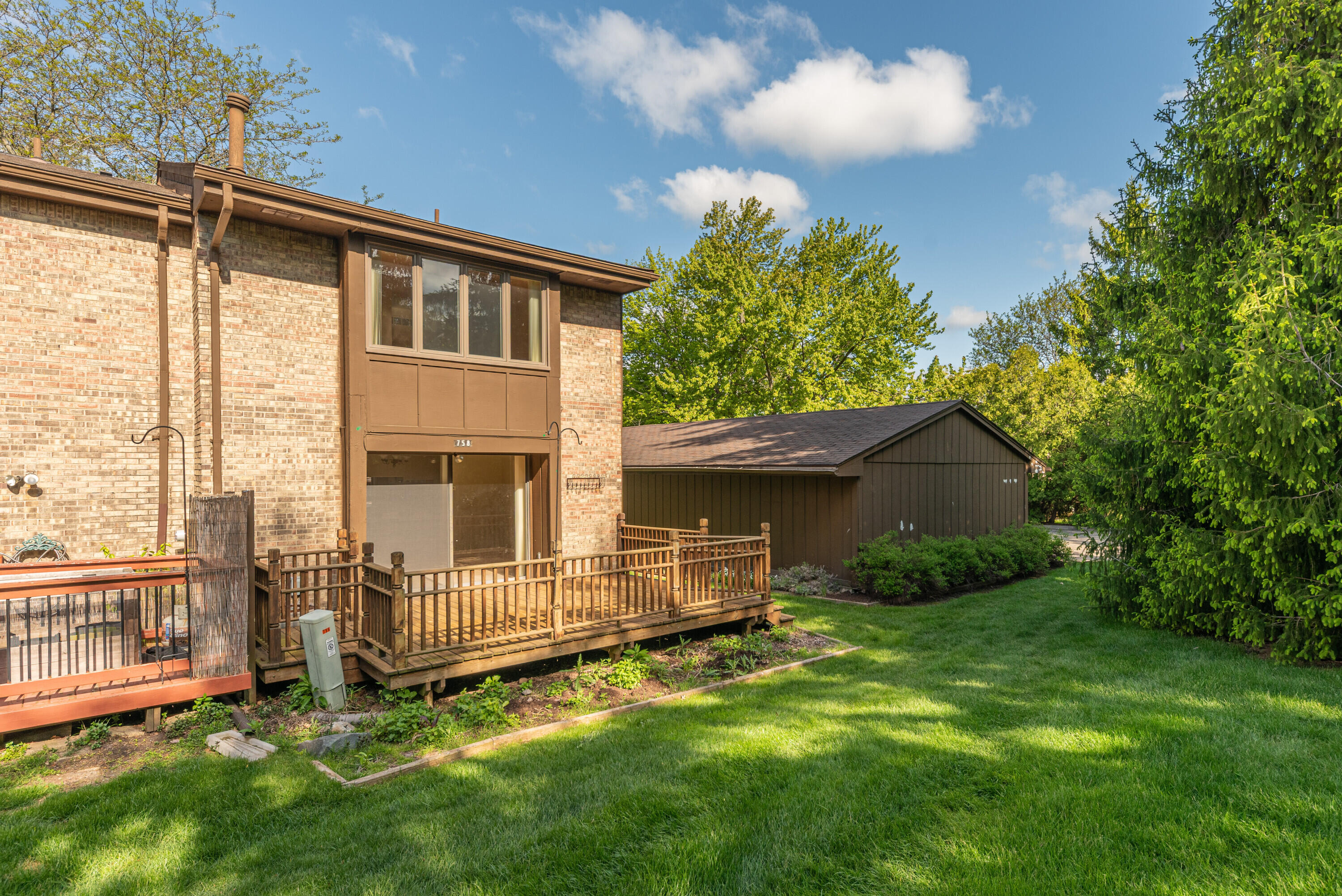 758 Greenhills Drive