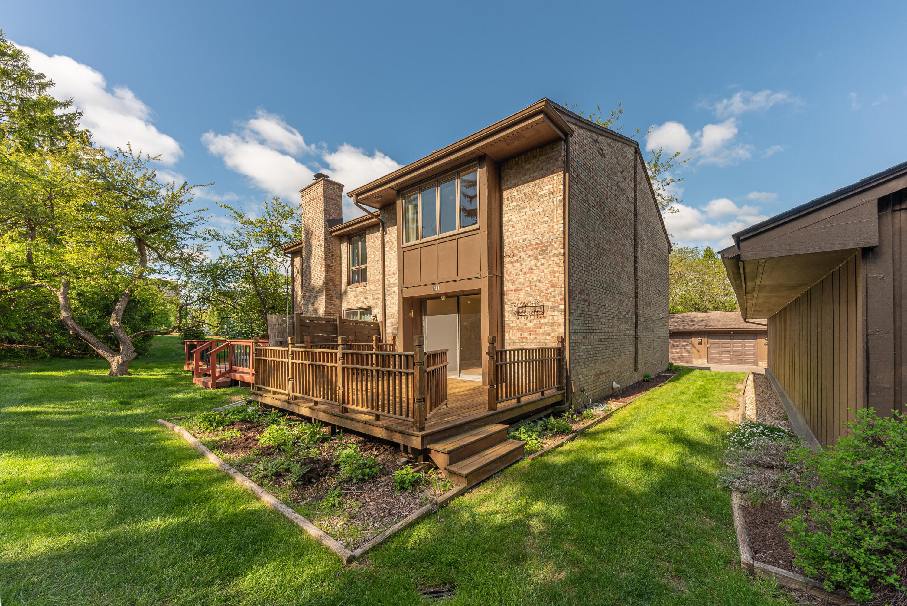 758 Greenhills Drive