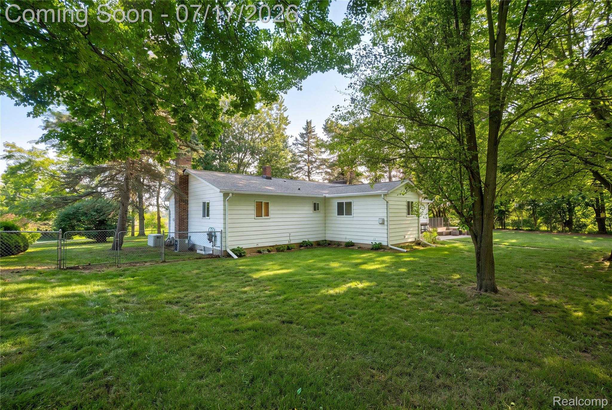 11255 N Center Road