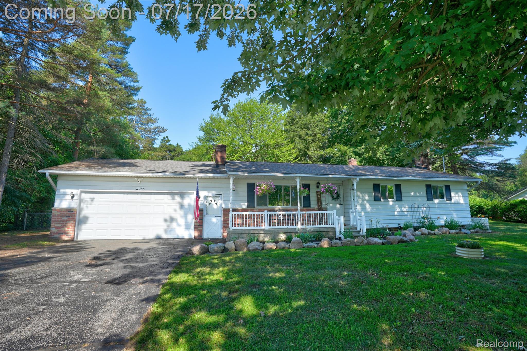 11255 N Center Road