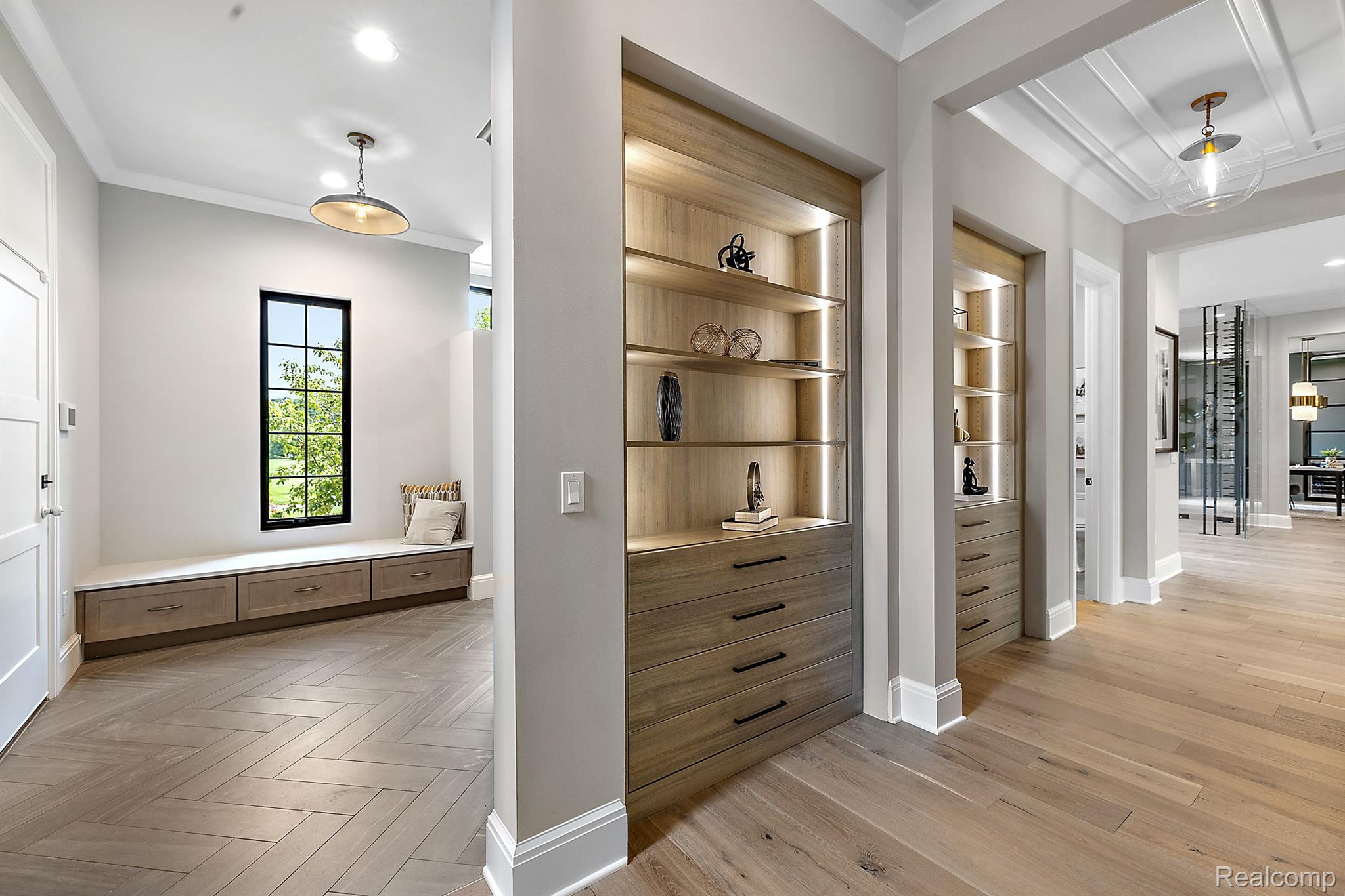 4995 Saddleridge Trail