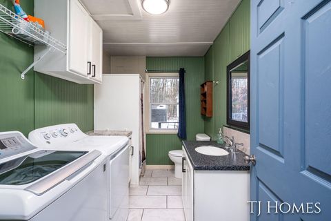 A home in CedarSpringsCity_Kent