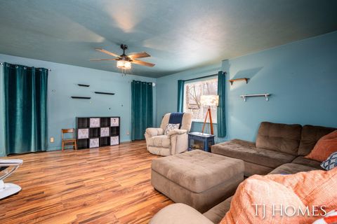 A home in CedarSpringsCity_Kent