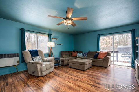 A home in CedarSpringsCity_Kent