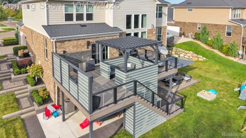 Tiny photo for 2866 Montgomery Circle, Commerce Charter Township, MI 48390 (MLS # 20261080883)
