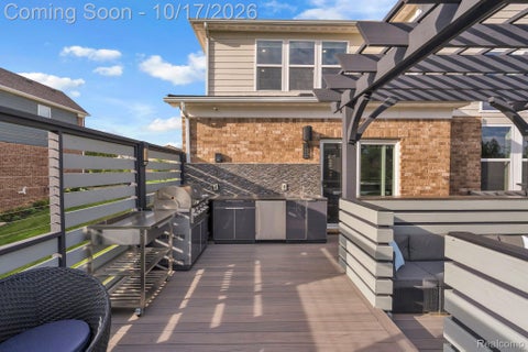 Tiny photo for 2866 Montgomery Circle, Commerce Charter Township, MI 48390 (MLS # 20261080883)