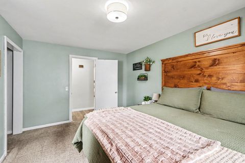 Tiny photo for 1813 Paddington Road, Kalamazoo City, MI 49001 (MLS # 66026013465)