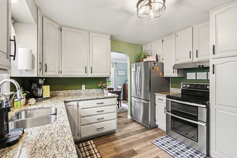 Tiny photo for 1813 Paddington Road, Kalamazoo City, MI 49001 (MLS # 66026013465)