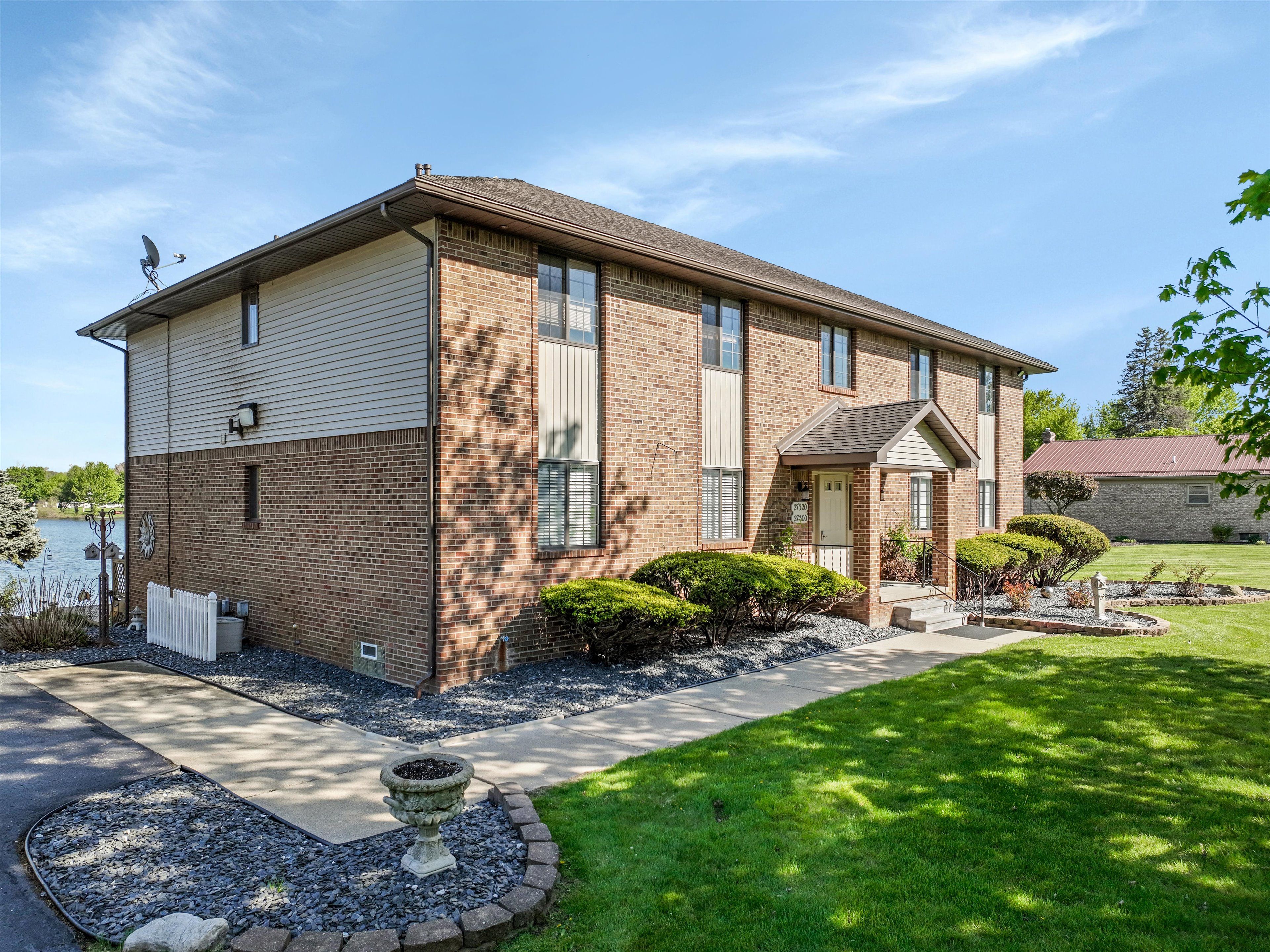 27330 SANDY HILL