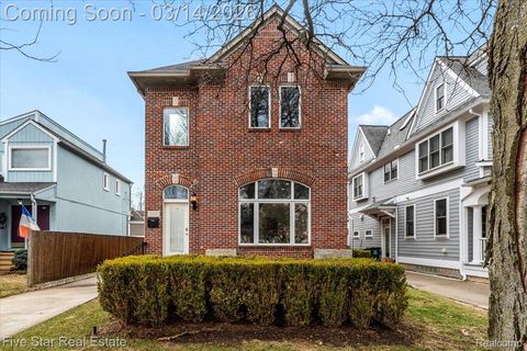 960 Davis Avenue Birmingham City MI 48009