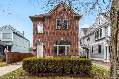 960 Davis Avenue Birmingham City MI 48009