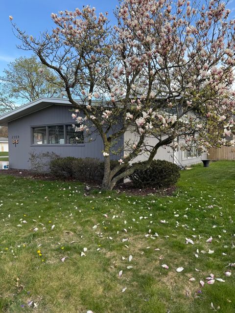 2059 Garland Drive Norton Shores City MI 49441