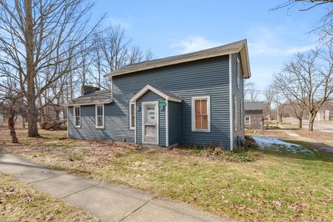 404 Park Street Plainwell City MI 49080