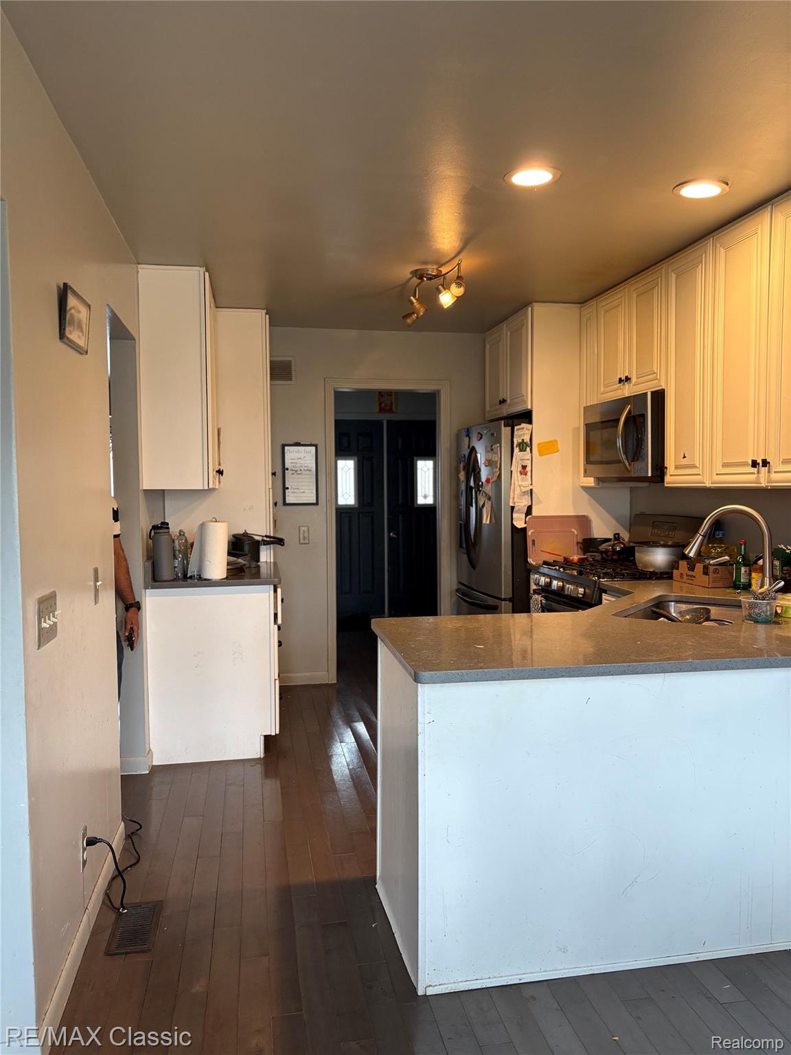 380 E South Boulevard