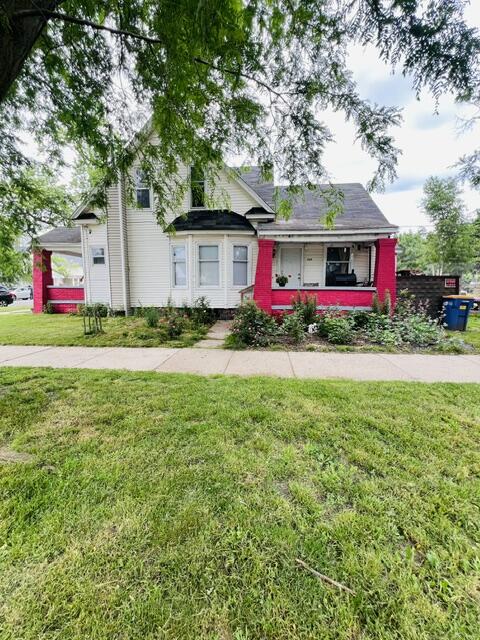 944 Caulfield Avenue SW