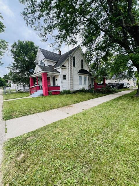 944 Caulfield Avenue SW