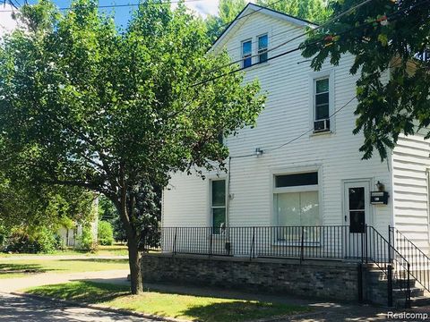 111 Kibbee Street Mt Clemens City MI 48043