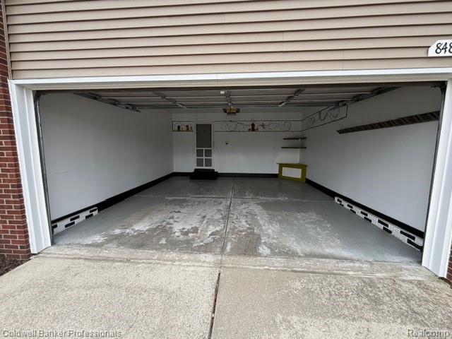 8486 Oak Cliff Boulevard