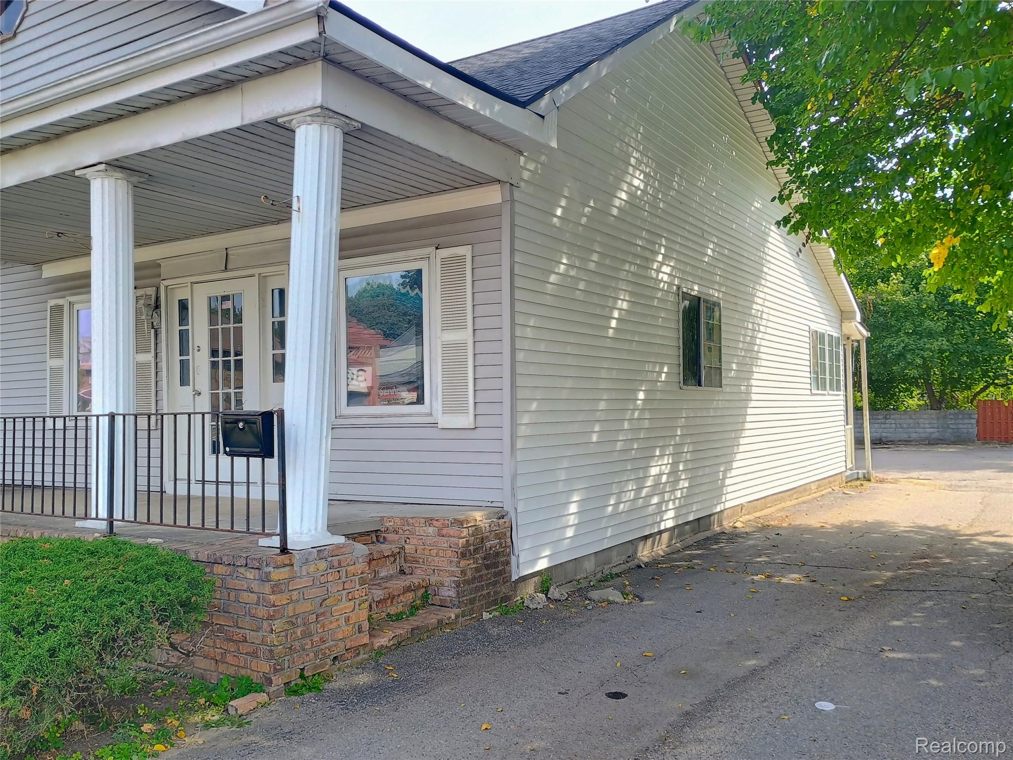 363 W Huron Street