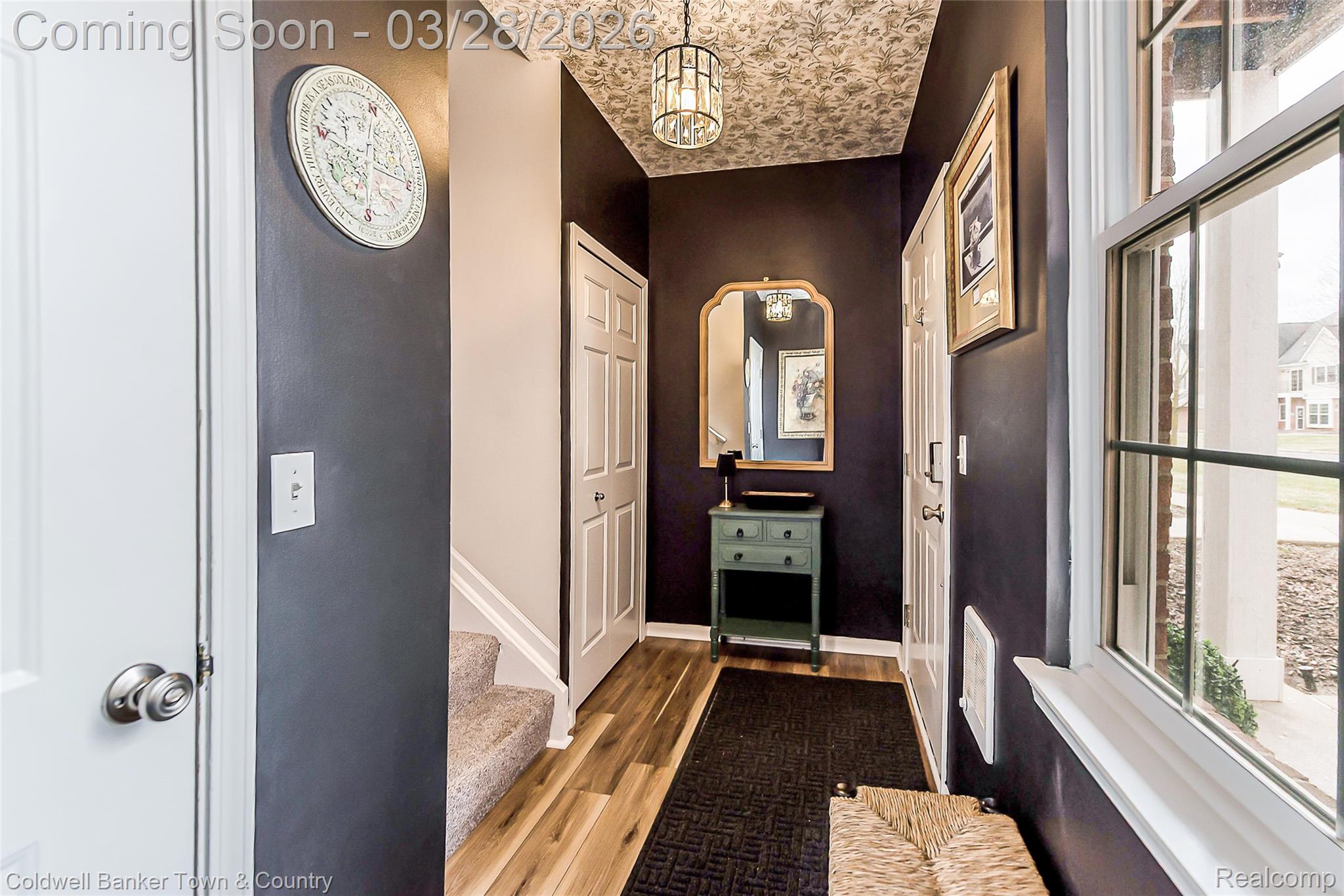 3377 Kneeland Circle