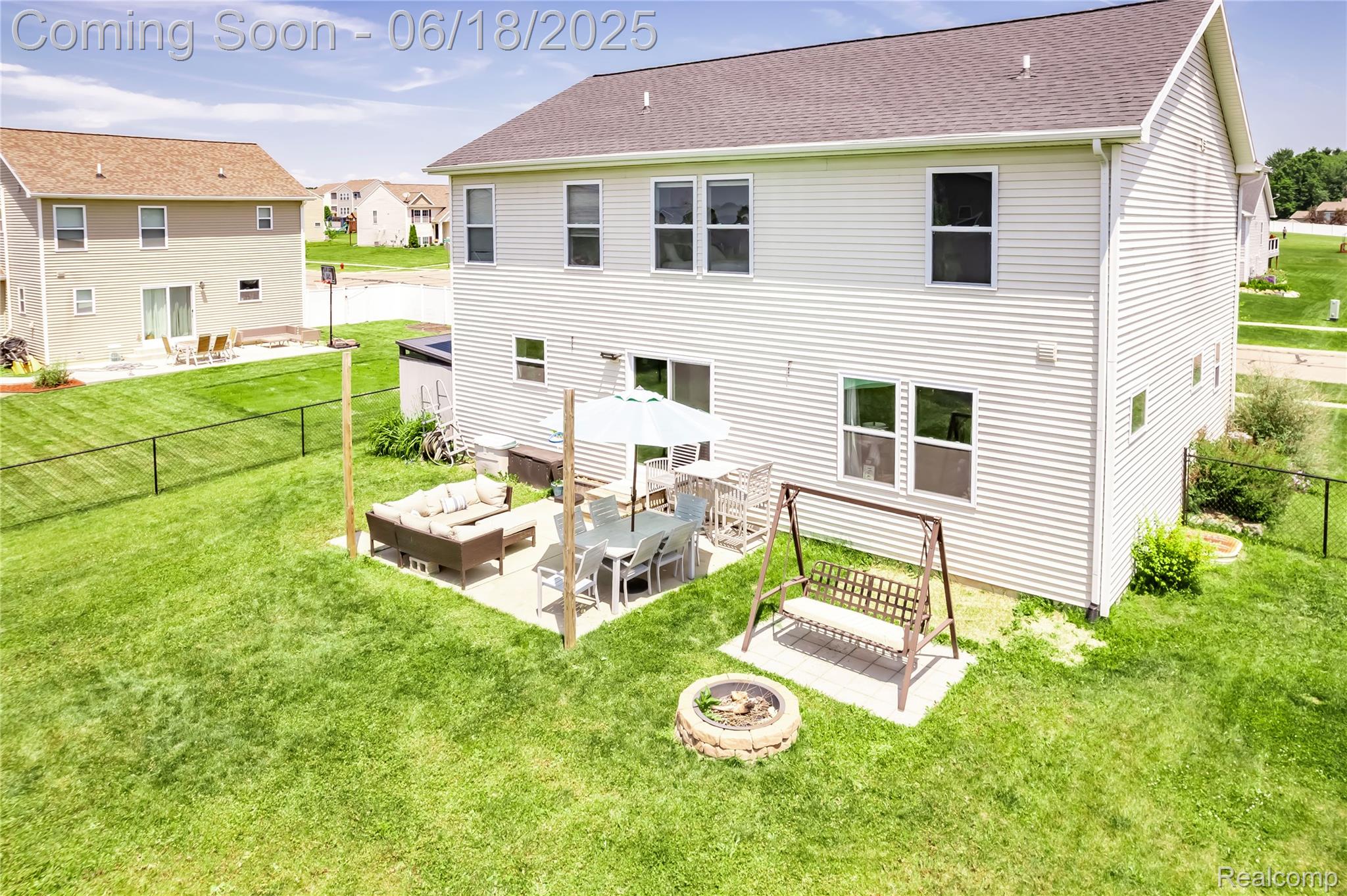 3560 Amber Oaks Drive