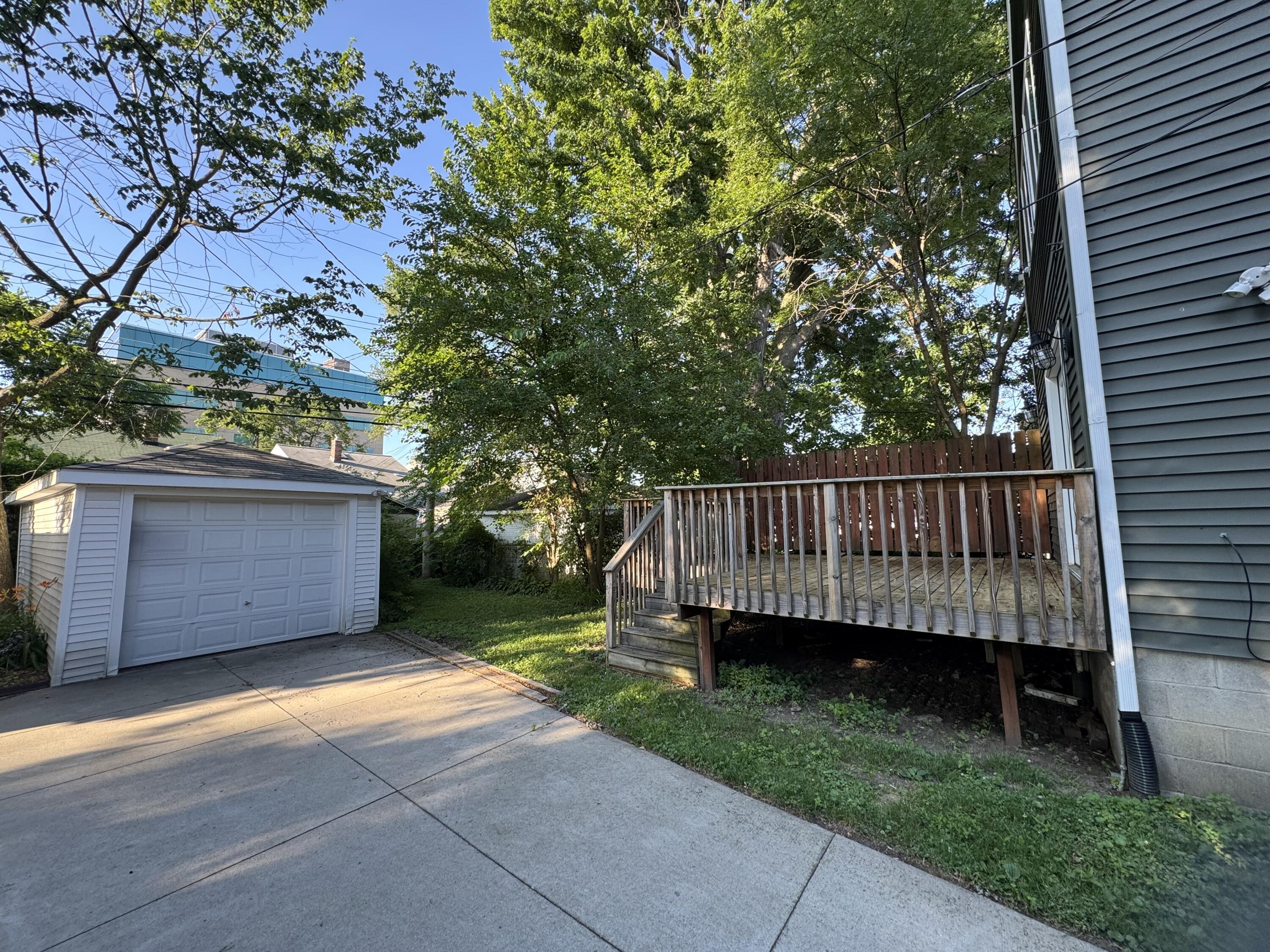 341 E Saratoga Street