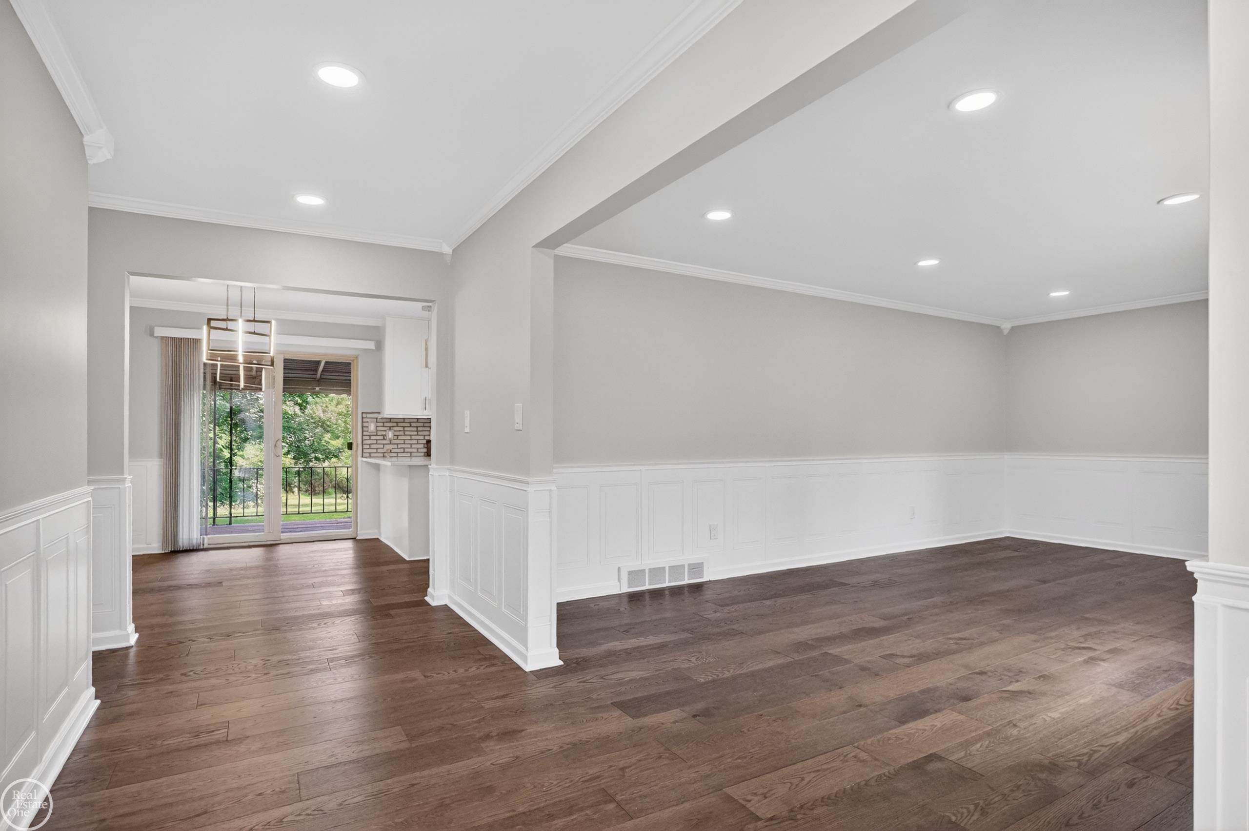 8650 Sandy Crest Drive