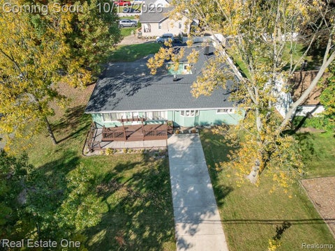 Tiny photo for 3984 Seeden Street, Waterford Charter Township, MI 48329 (MLS # 20261081705)