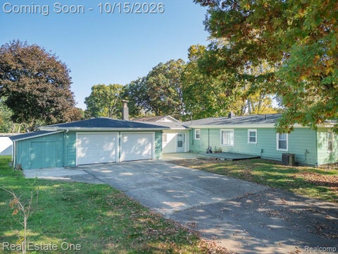 Tiny photo for 3984 Seeden Street, Waterford Charter Township, MI 48329 (MLS # 20261081705)