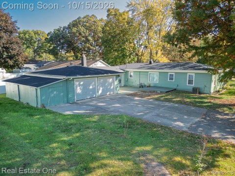 Tiny photo for 3984 Seeden Street, Waterford Charter Township, MI 48329 (MLS # 20261081705)