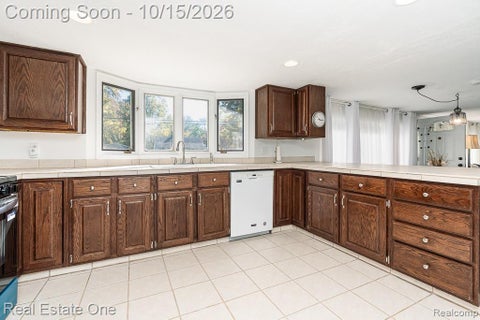 Tiny photo for 3984 Seeden Street, Waterford Charter Township, MI 48329 (MLS # 20261081705)