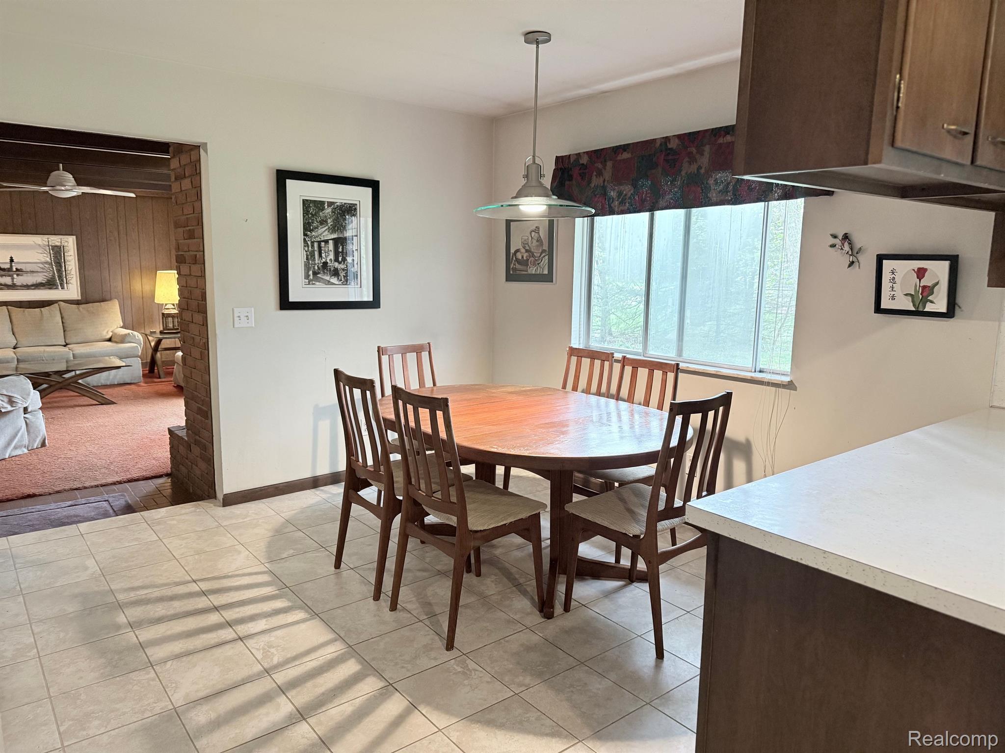 174 KNOLLWOOD Drive