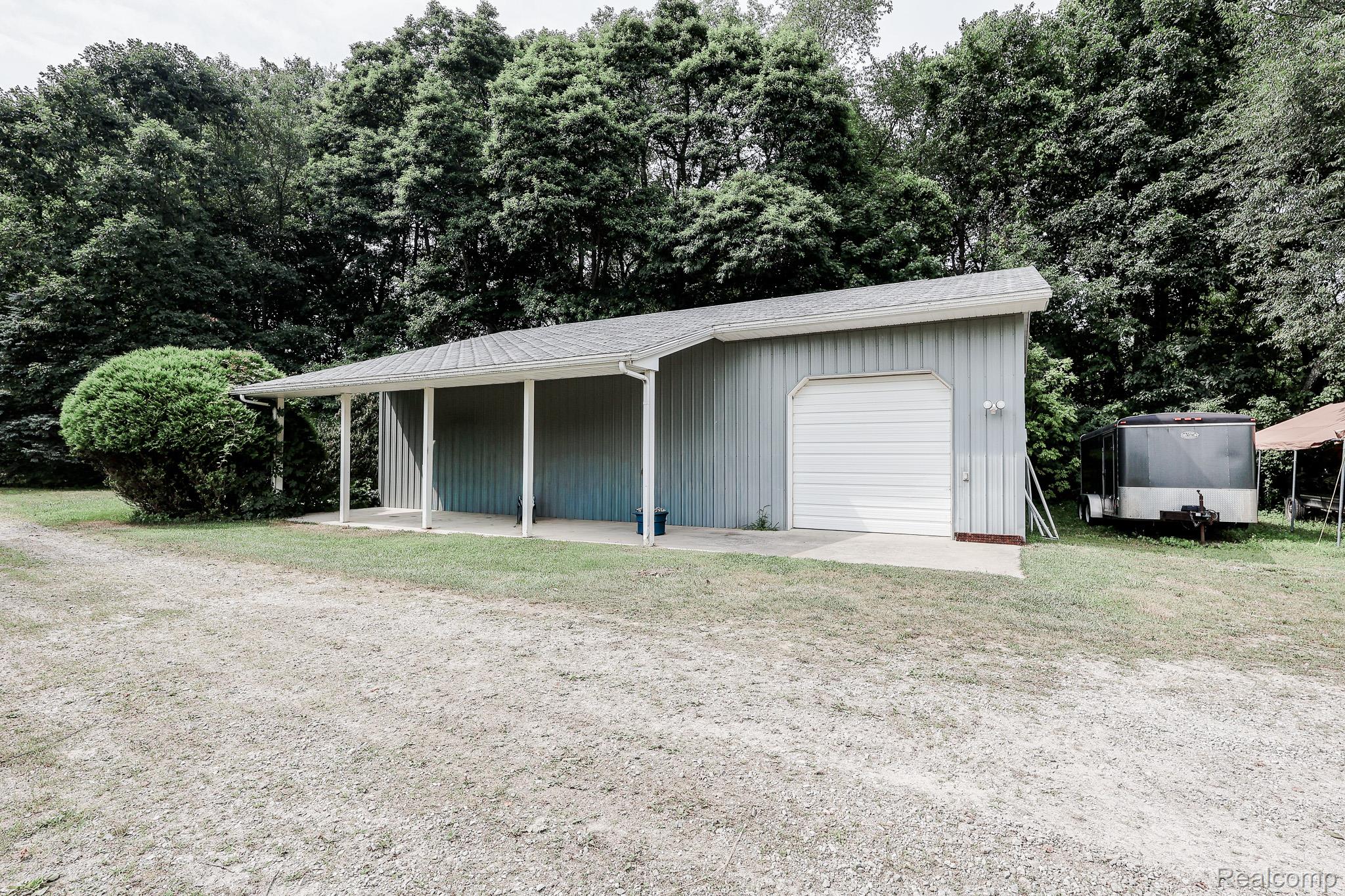9386 Henderson Road