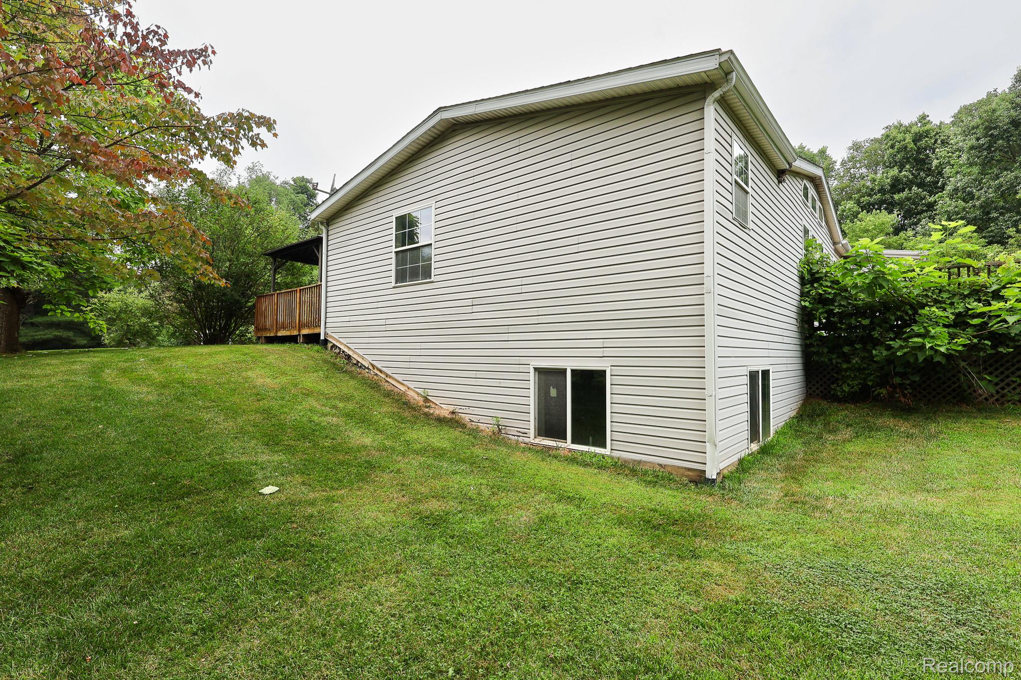 9386 Henderson Road