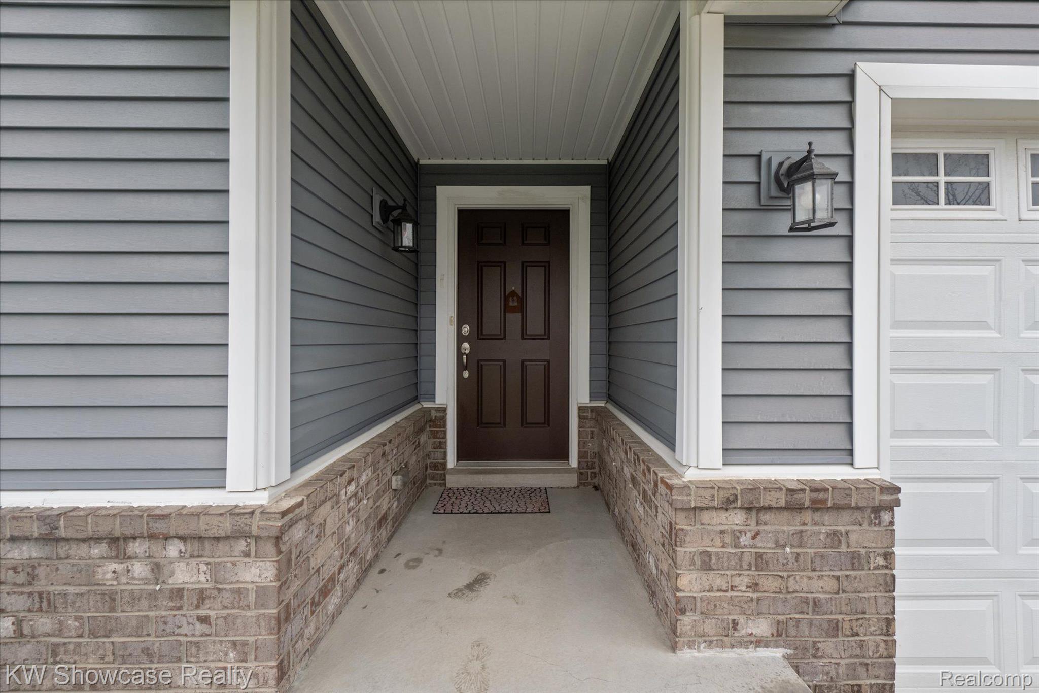 3236 CURTIS