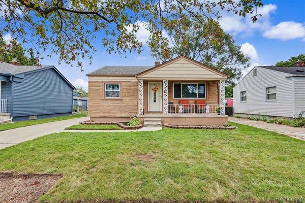 3605 20TH ST, WYANDOTTE, MI 48192 - Image e6ba2e99b3eff769de72e942b3501a63/3982024145