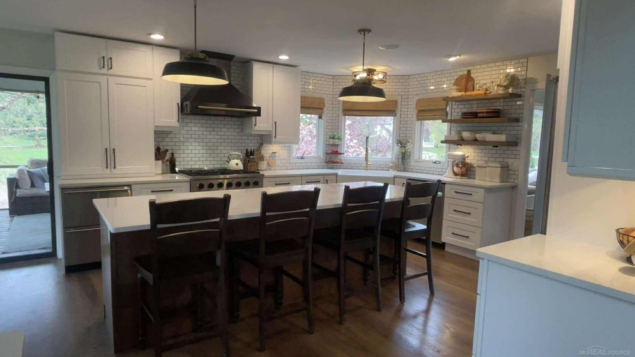 2391 Forest Oak Trail
